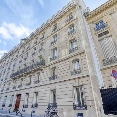 Le Victor Hugo Daire Paris